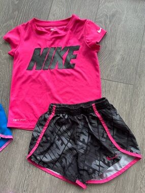 Nike Girls Youth Dri-Fit Outfit Top Shirt Bottom Shorts Pink Black Gray Size 6